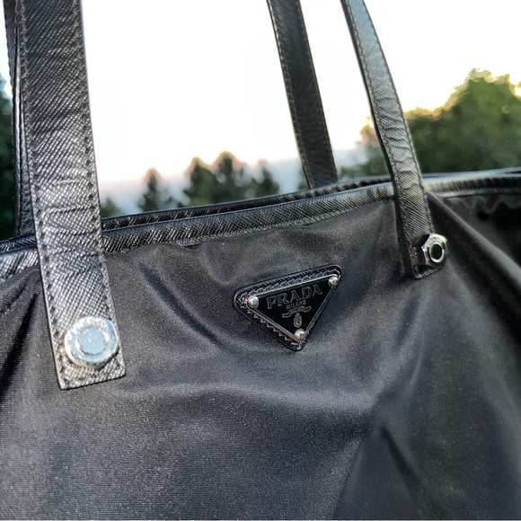 Prada: Runway Beaded Tessuto Models on Runway Limited Edition Nylon Tote Bag - Picture 9 of 17